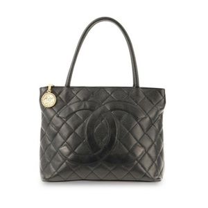 Authentic Chanel Médallion Cavier Leather Bag